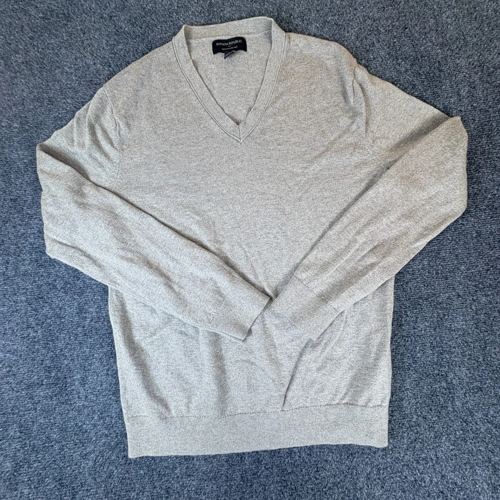 Banana Republic Sweater Mens Medium Heather Gray Knit Cotton Long Sleeve V-Neck